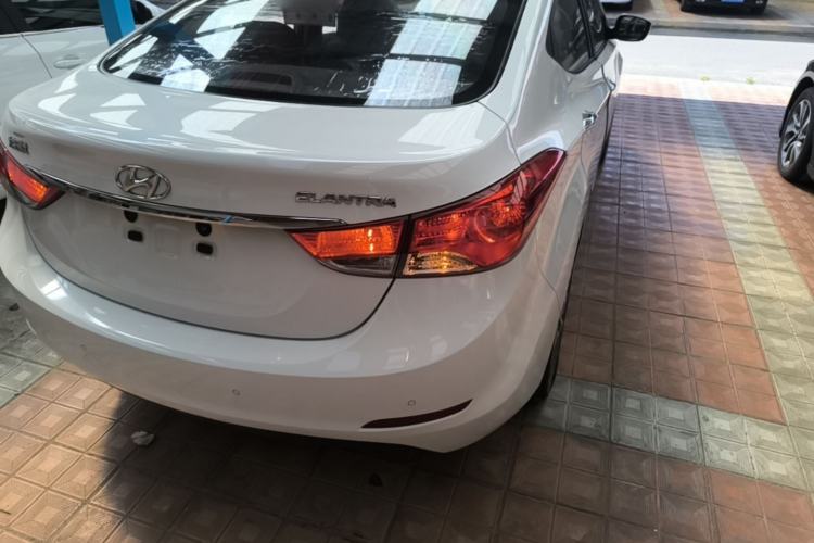 Used Hyundai Elantra (5th Generation / Langdong) 2015 1.6L Automatic Leading Model Right Rear Taillight