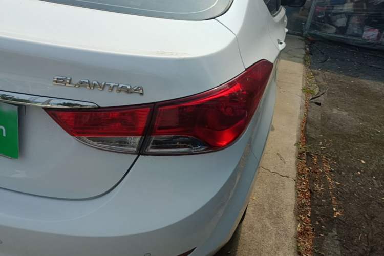 Used Hyundai Elantra (5th Generation / Langdong) 2015 1.6L Automatic Fashion Model Right Rear Taillight