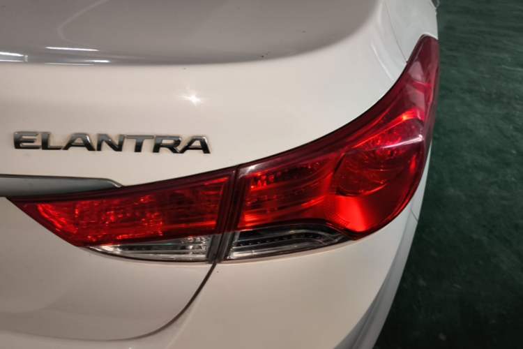 Used Hyundai Elantra (5th Generation / Langdong) 2015 1.6L Automatic Luxury Model Right Rear Taillight