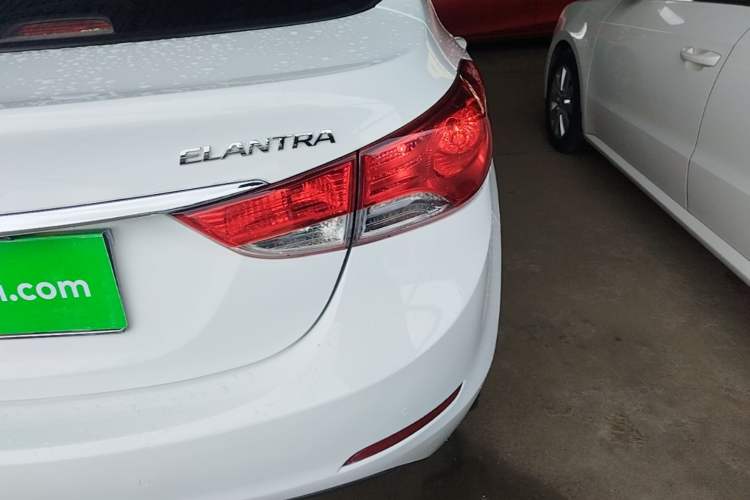 Used Hyundai Elantra (5th Generation / Langdong) 2015 1.6L Automatic Fashion Model Right Rear Taillight