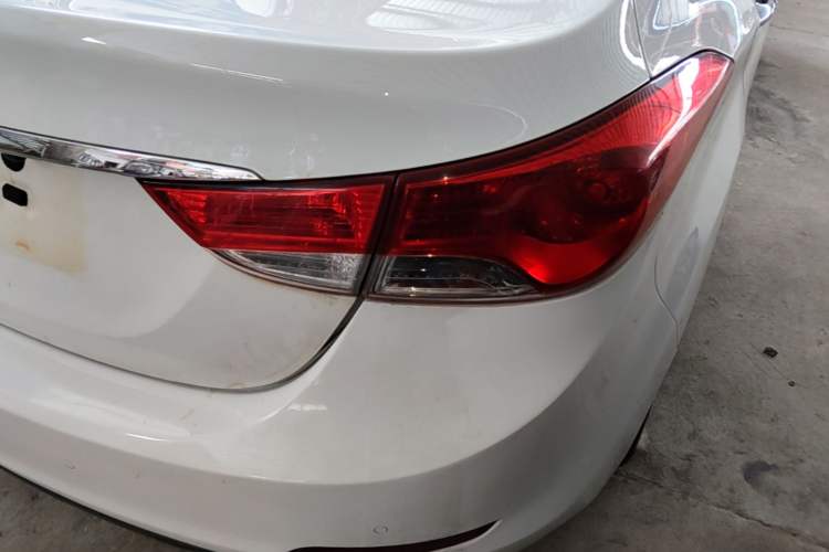 Used Hyundai Elantra (5th Generation / Langdong) 2015 1.6L Automatic Luxury Model Right Rear Taillight