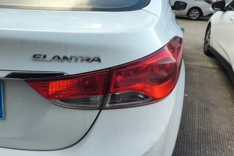 Used Hyundai Elantra (5th Generation / Langdong) 2015 1.6L Automatic Luxury Model Right Rear Taillight
