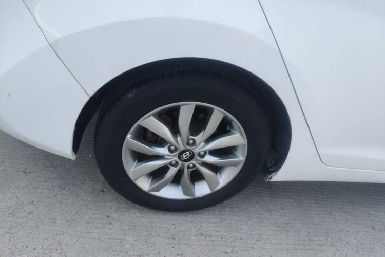 Used Hyundai Elantra (5th Generation / Langdong) 2015 1.6L Manual Leading Model Right Rear Wheel Hub