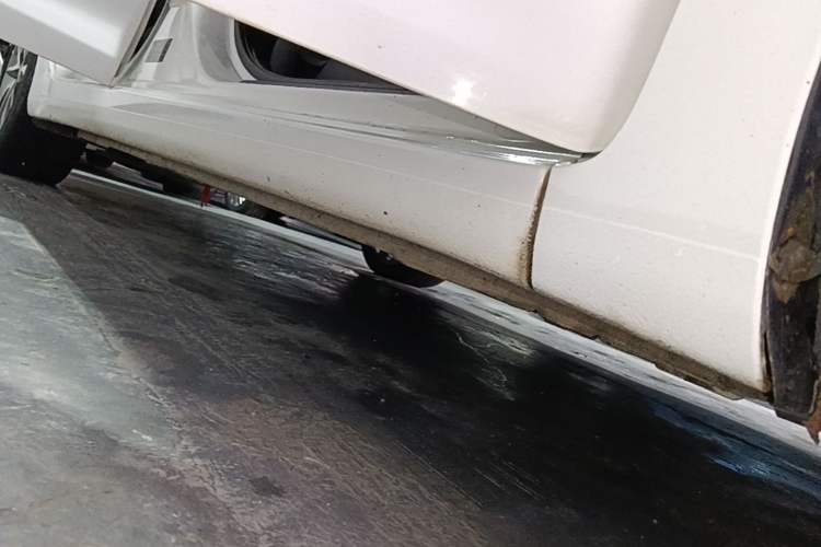 Used Hyundai Elantra (5th Generation / Langdong) 2015 1.6L Automatic Leading Model Right Side Sill