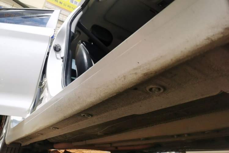 Used Hyundai Elantra (5th Generation / Langdong) 2015 1.6L Automatic Luxury Model Right Side Sill