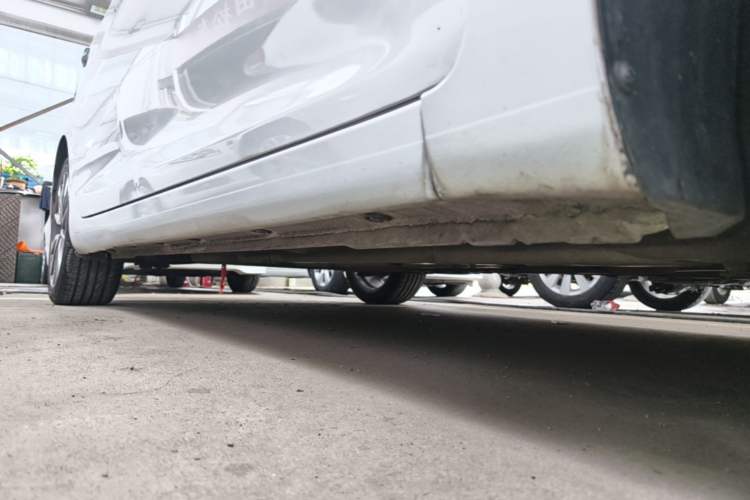 Used Hyundai Elantra (5th Generation / Langdong) 2015 1.6L Automatic Leading Model Right Side Sill