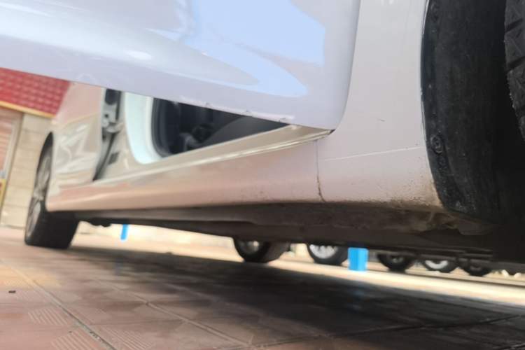 Used Hyundai Elantra (5th Generation / Langdong) 2015 1.6L Automatic Leading Model Right Side Sill
