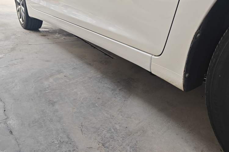 Used Hyundai Elantra (5th Generation / Langdong) 2015 1.6L Automatic Leading Model Right Side Sill