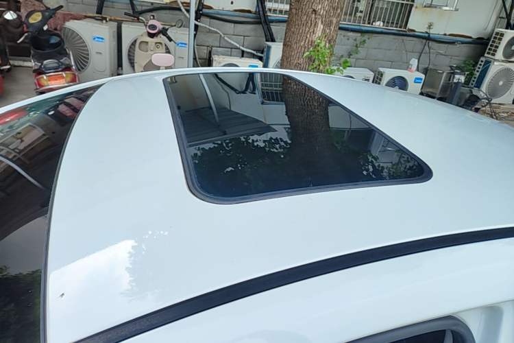 Used Hyundai Elantra (5th Generation / Langdong) 2015 1.6L Automatic Leading Model Roof