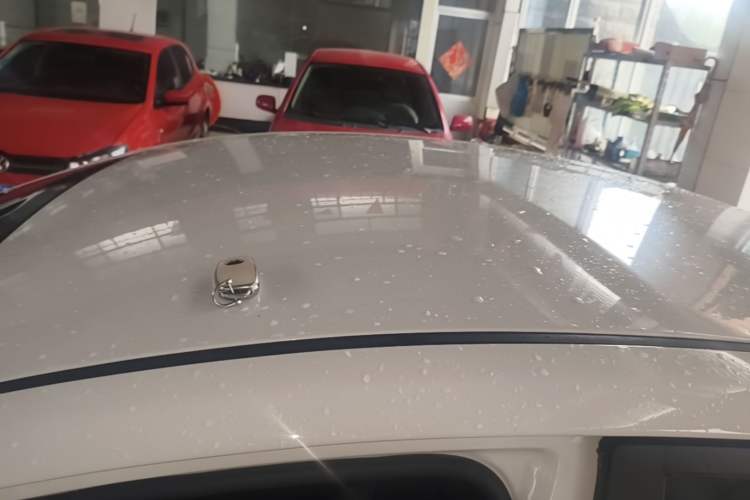 Used Hyundai Elantra (5th Generation / Langdong) 2015 1.6L Automatic Fashion Model Roof