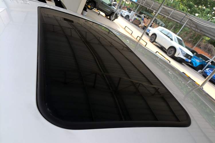 Used Hyundai Elantra (5th Generation / Langdong) 2015 1.6L Automatic Leading Model Roof