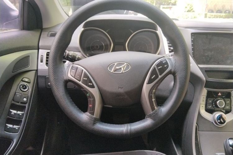 Used Hyundai Elantra (5th Generation / Langdong) 2015 1.6L Automatic Leading Model Steering Wheel