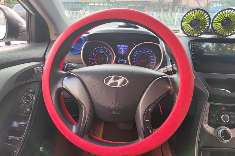 Used Hyundai Elantra (5th Generation / Langdong) 2015 1.6L Automatic Leading Model Steering Wheel