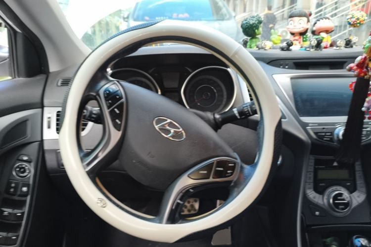 Used Hyundai Elantra (5th Generation / Langdong) 2015 1.6L Automatic Luxury Model Steering Wheel