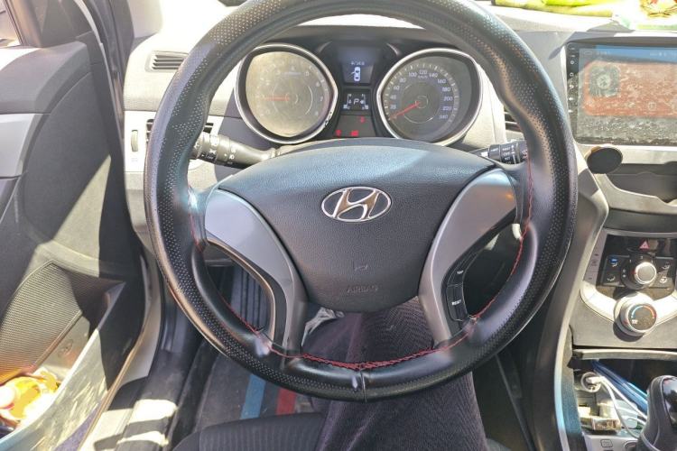 Used Hyundai Elantra (5th Generation / Langdong) 2015 1.6L Automatic Leading Model Steering Wheel