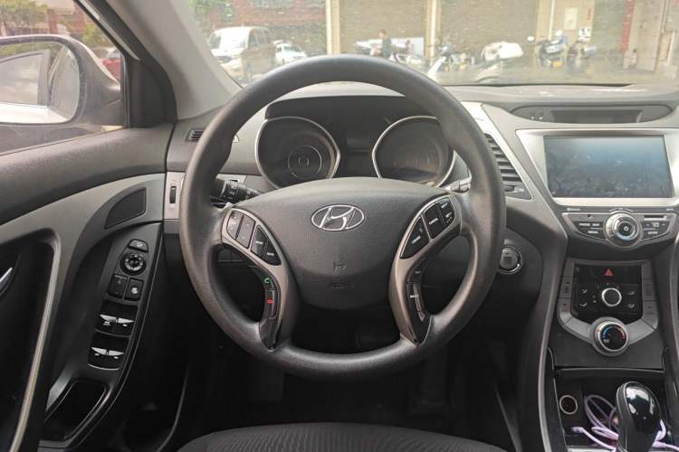 Used Hyundai Elantra (5th Generation / Langdong) 2015 1.6L Automatic Leading Model Steering Wheel
