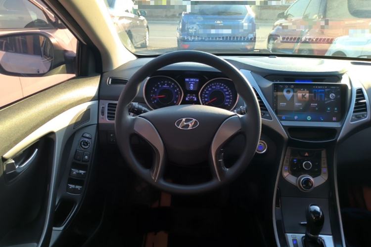 Used Hyundai Elantra (5th Generation / Langdong) 2015 1.6L Automatic Leading Model Steering Wheel