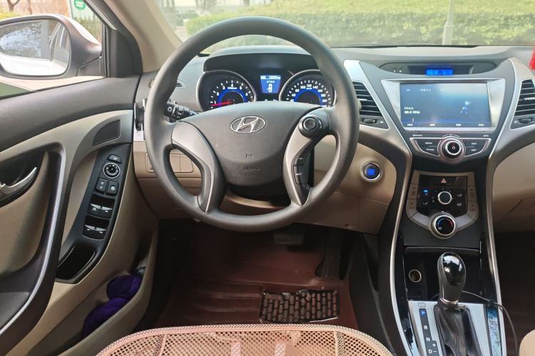 Used Hyundai Elantra (5th Generation / Langdong) 2015 1.6L Automatic Leading Model Steering Wheel