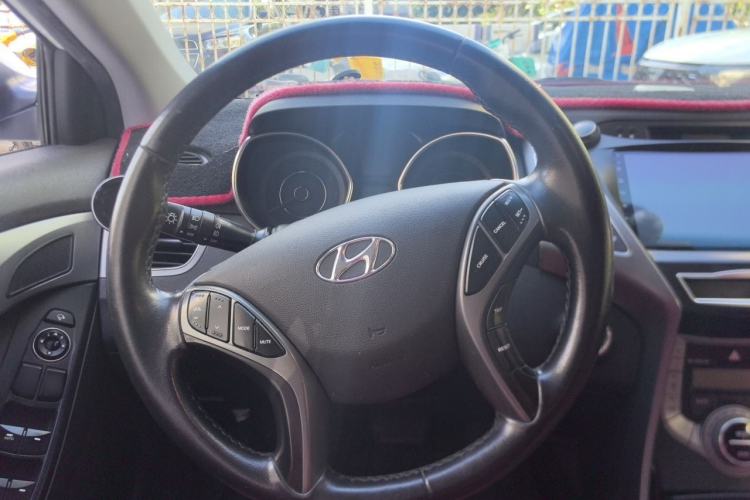 Used Hyundai Elantra (5th Generation / Langdong) 2015 1.6L Automatic Luxury Model Steering Wheel