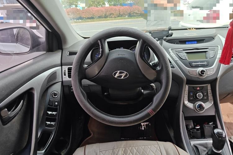 Used Hyundai Elantra (5th Generation / Langdong) 2015 1.6L Manual Fashion Edition Steering Wheel
