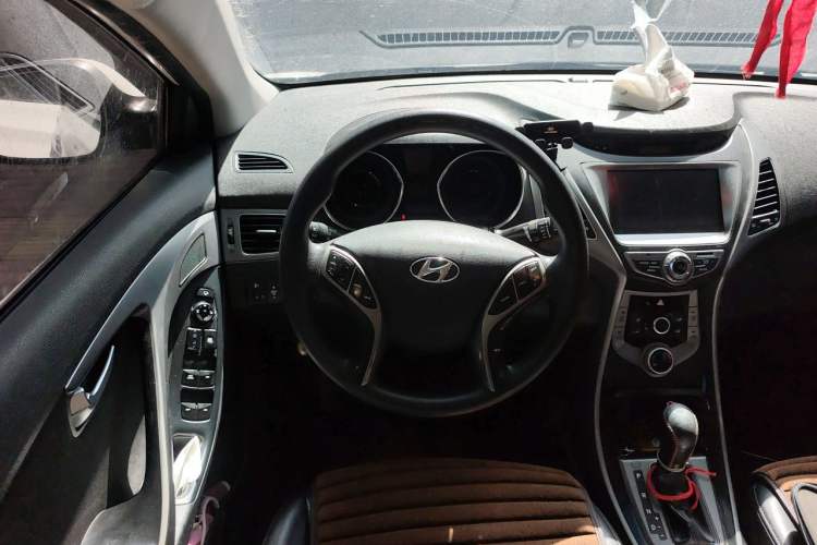 Used Hyundai Elantra (5th Generation / Langdong) 2015 1.6L Automatic Leading Model Steering Wheel
