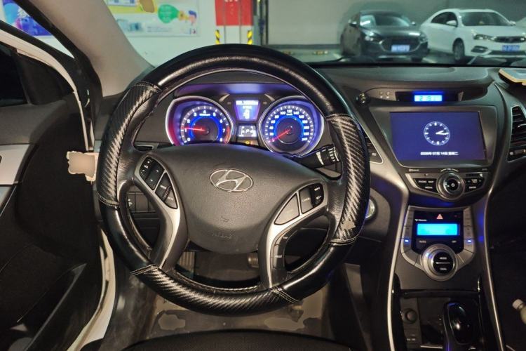 Used Hyundai Elantra (5th Generation / Langdong) 2015 1.6L Automatic Luxury Model Steering Wheel