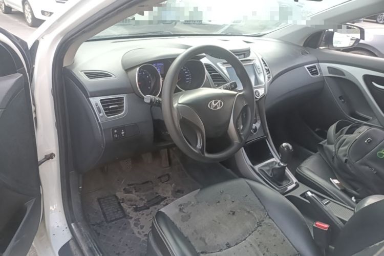 Used Hyundai Elantra (5th Generation / Langdong) 2015 1.6L Manual Leading Model Steering Wheel