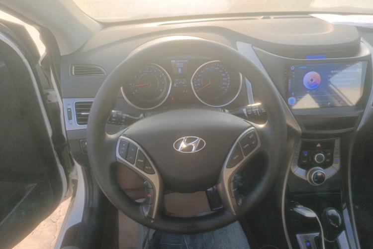 Used Hyundai Elantra (5th Generation / Langdong) 2015 1.6L Automatic Leading Model Steering Wheel