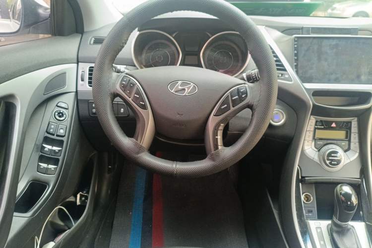 Used Hyundai Elantra (5th Generation / Langdong) 2015 1.6L Automatic Luxury Model Steering Wheel