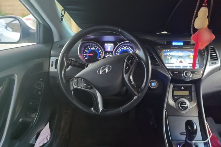 Used Hyundai Elantra (5th Generation / Langdong) 2015 1.6L Automatic Luxury Model Steering Wheel