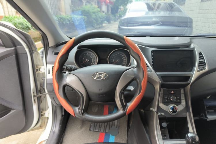 Used Hyundai Elantra (5th Generation / Langdong) 2015 1.6L Manual Fashion Edition Steering Wheel