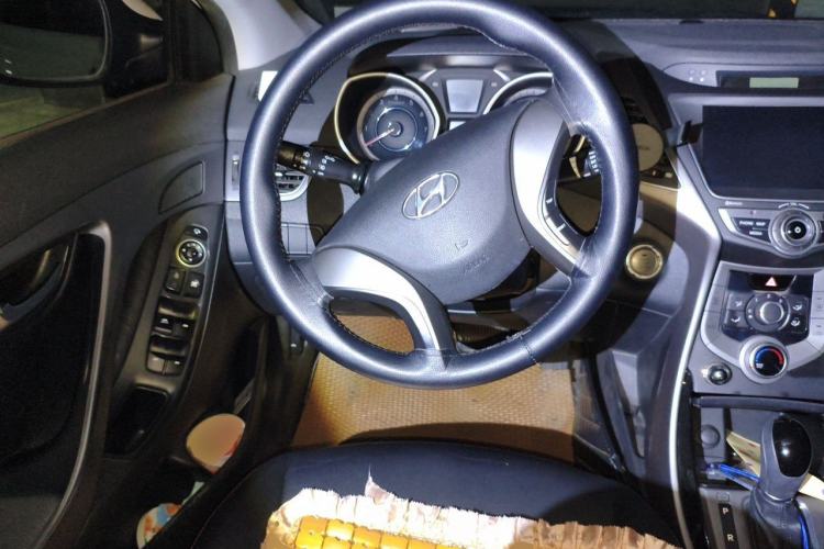 Used Hyundai Elantra (5th Generation / Langdong) 2015 1.6L Automatic Leading Model Steering Wheel