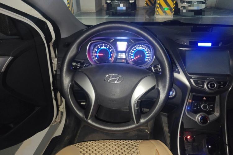 Used Hyundai Elantra (5th Generation / Langdong) 2015 1.6L Automatic Leading Model Steering Wheel