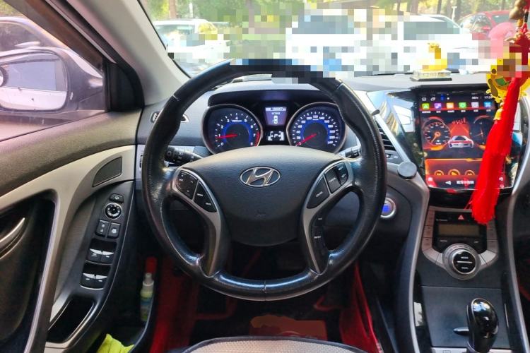 Used Hyundai Elantra (5th Generation / Langdong) 2015 1.6L Automatic Luxury Model Steering Wheel