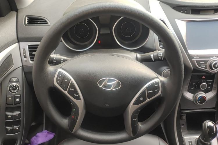 Used Hyundai Elantra (5th Generation / Langdong) 2015 1.6L Automatic Leading Model Steering Wheel