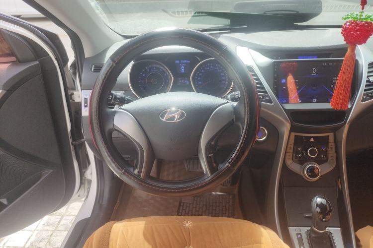 Used Hyundai Elantra (5th Generation / Langdong) 2015 1.6L Automatic Leading Model Steering Wheel