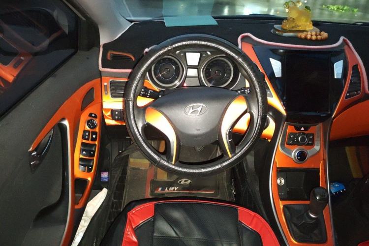 Used Hyundai Elantra (5th Generation / Langdong) 2015 1.6L Manual Leading Model Steering Wheel