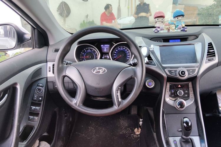 Used Hyundai Elantra (5th Generation / Langdong) 2015 1.6L Automatic Leading Model Steering Wheel