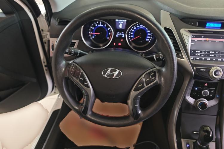 Used Hyundai Elantra (5th Generation / Langdong) 2015 1.6L Automatic Leading Model Steering Wheel
