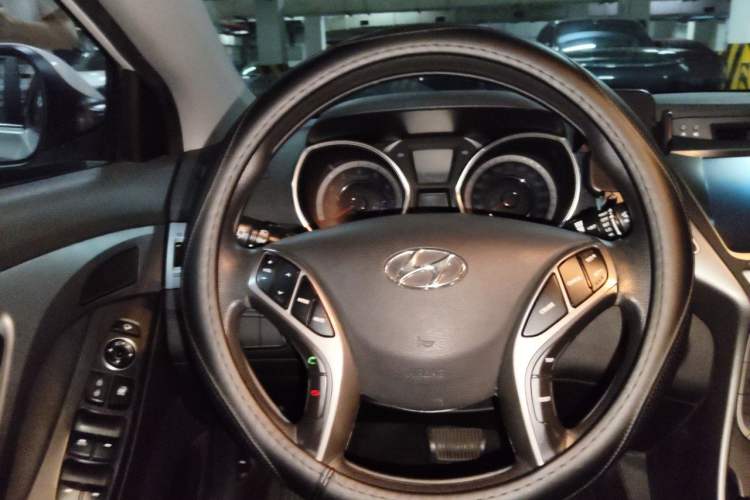 Used Hyundai Elantra (5th Generation / Langdong) 2015 1.6L Automatic Leading Model Steering Wheel