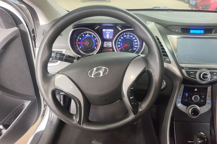 Used Hyundai Elantra (5th Generation / Langdong) 2015 1.6L Automatic Leading Model Steering Wheel