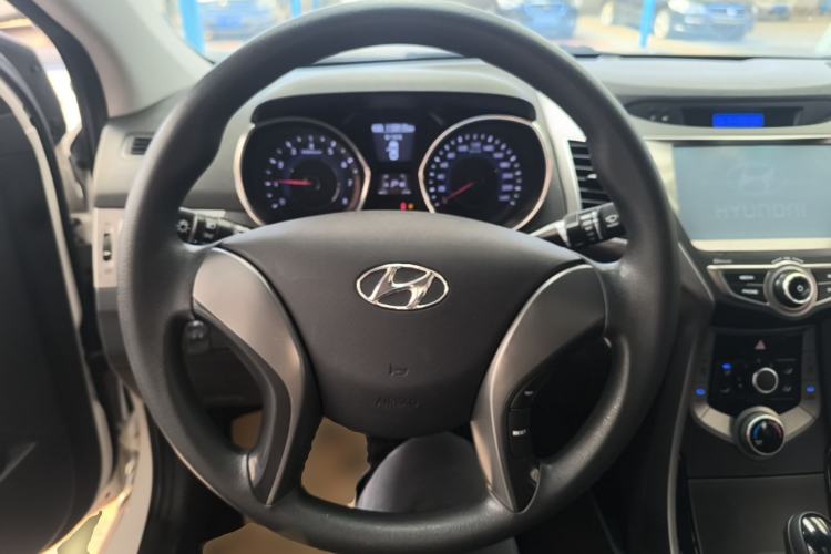 Used Hyundai Elantra (5th Generation / Langdong) 2015 1.6L Automatic Leading Model Steering Wheel