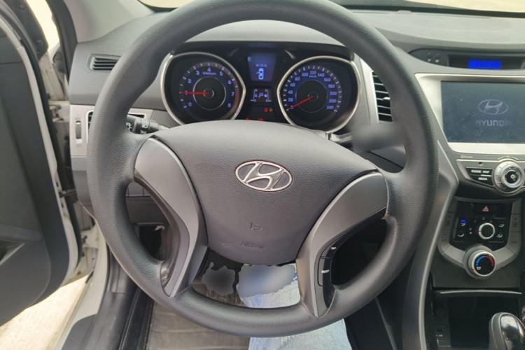 Used Hyundai Elantra (5th Generation / Langdong) 2015 1.6L Automatic Leading Model Steering Wheel