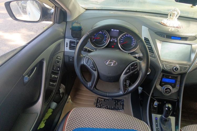 Used Hyundai Elantra (5th Generation / Langdong) 2015 1.6L Automatic Luxury Model Steering Wheel