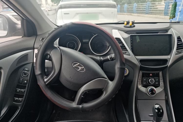 Used Hyundai Elantra (5th Generation / Langdong) 2015 1.6L Automatic Leading Model Steering Wheel