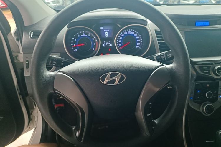 Used Hyundai Elantra (5th Generation / Langdong) 2015 1.6L Automatic Leading Model Steering Wheel