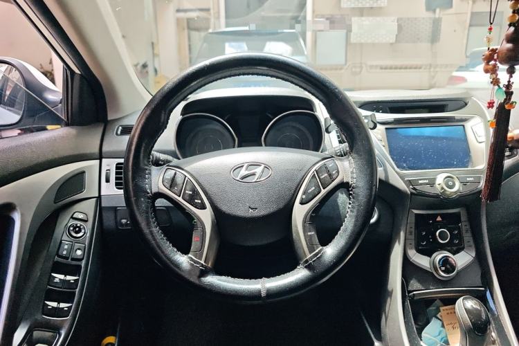 Used Hyundai Elantra (5th Generation / Langdong) 2015 1.6L Automatic Leading Model Steering Wheel