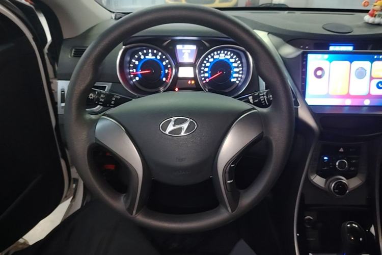 Used Hyundai Elantra (5th Generation / Langdong) 2015 1.6L Automatic Leading Model Steering Wheel