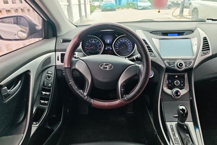 Used Hyundai Elantra (5th Generation / Langdong) 2015 1.6L Automatic Leading Model Steering Wheel
