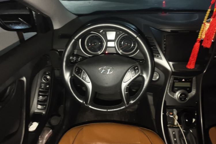 Used Hyundai Elantra (5th Generation / Langdong) 2015 1.6L Automatic Luxury Model Steering Wheel